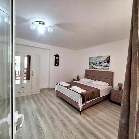 Apartmani Hortenzija บุดวา ภายนอก รูปภาพ