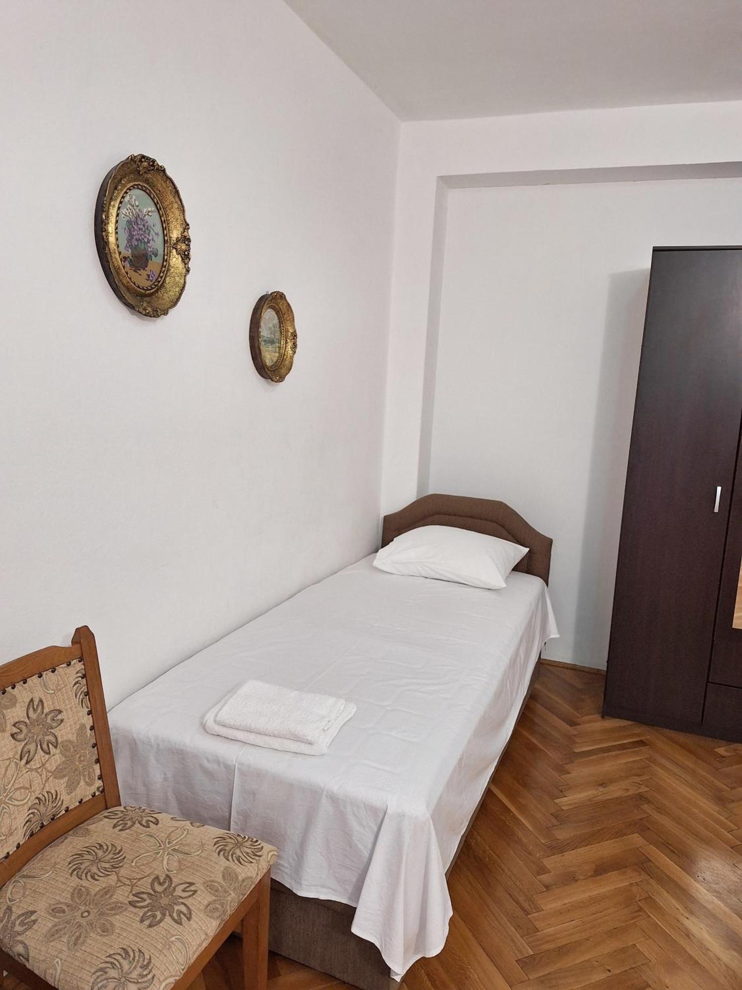 Apartmani Hortenzija บุดวา ภายนอก รูปภาพ