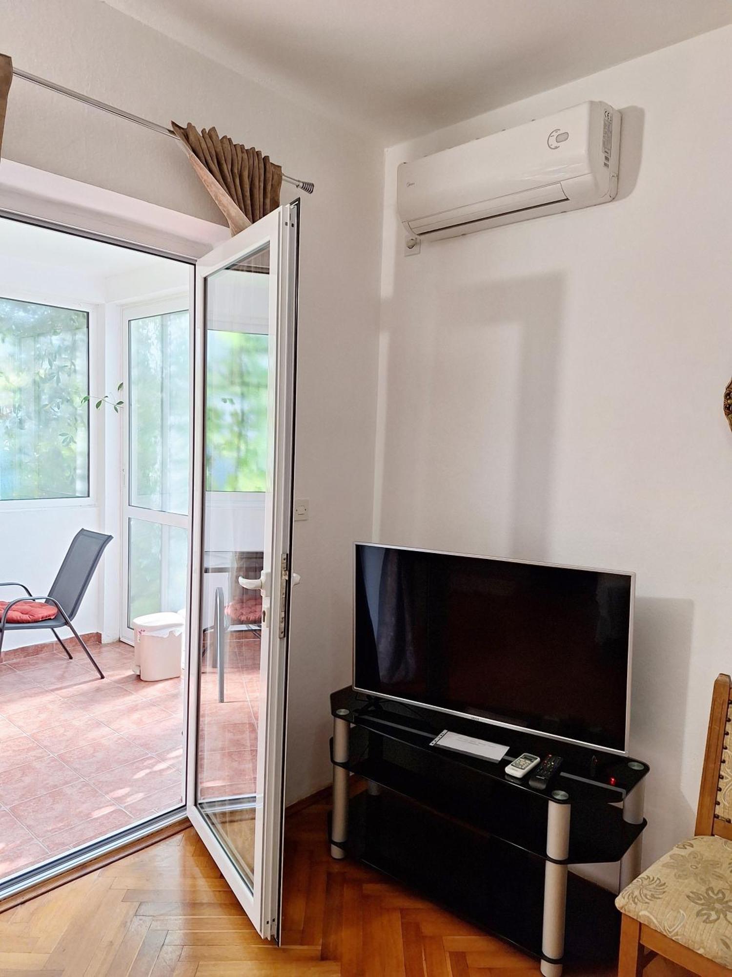 Apartmani Hortenzija บุดวา ภายนอก รูปภาพ