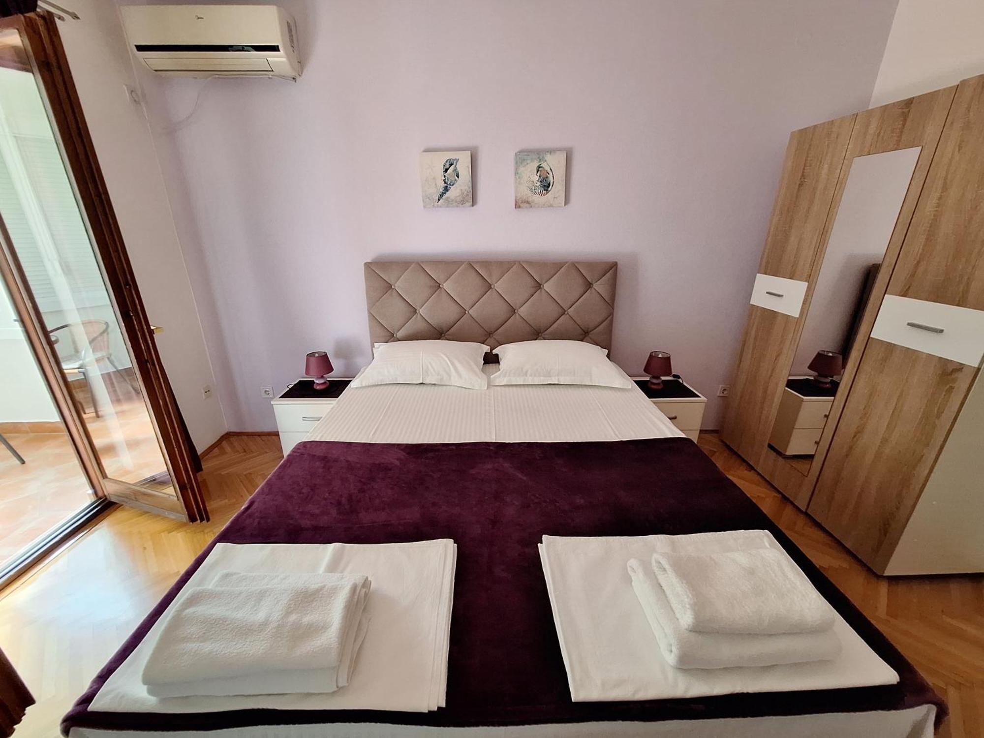Apartmani Hortenzija บุดวา ภายนอก รูปภาพ