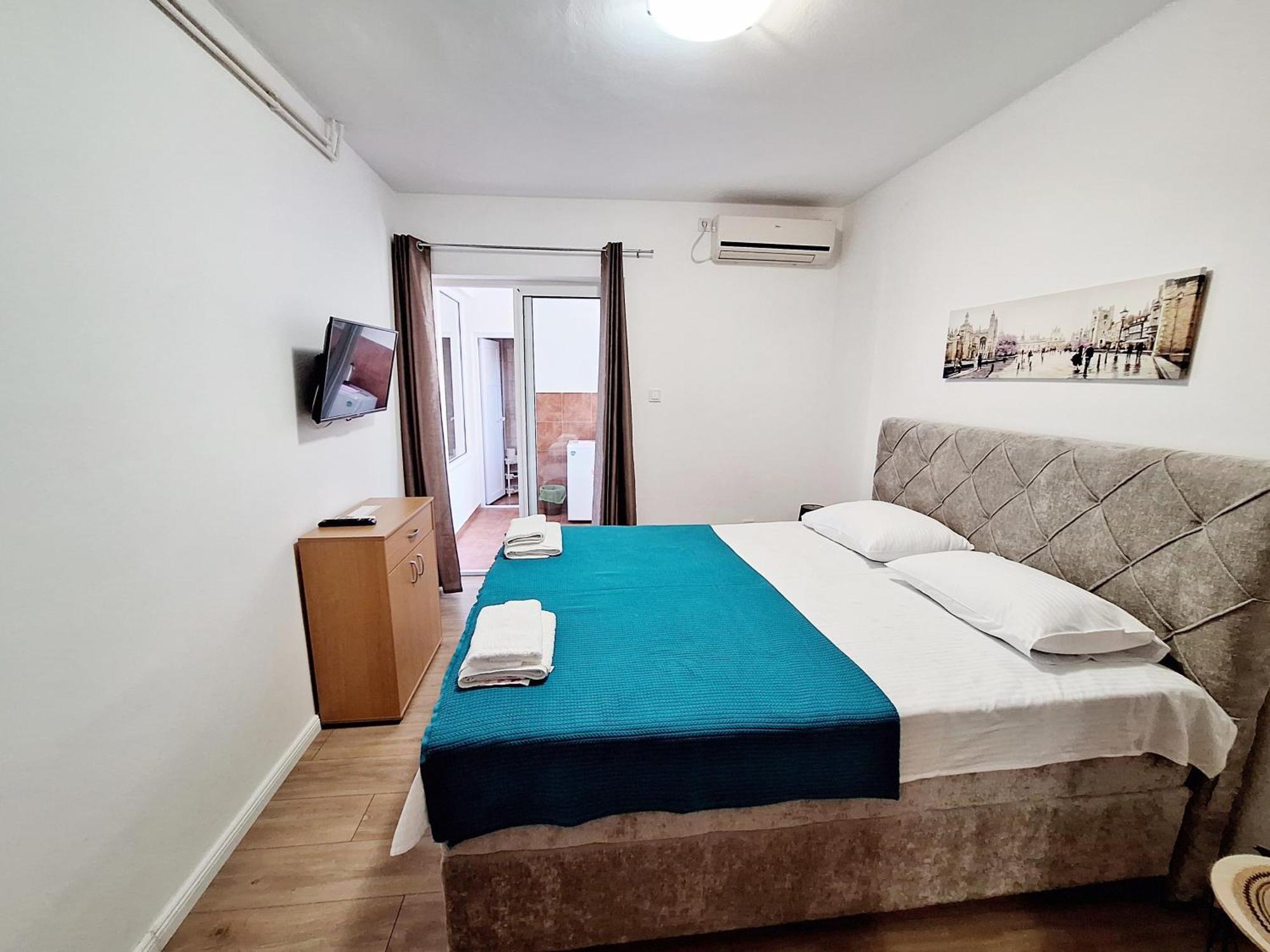 Apartmani Hortenzija บุดวา ภายนอก รูปภาพ