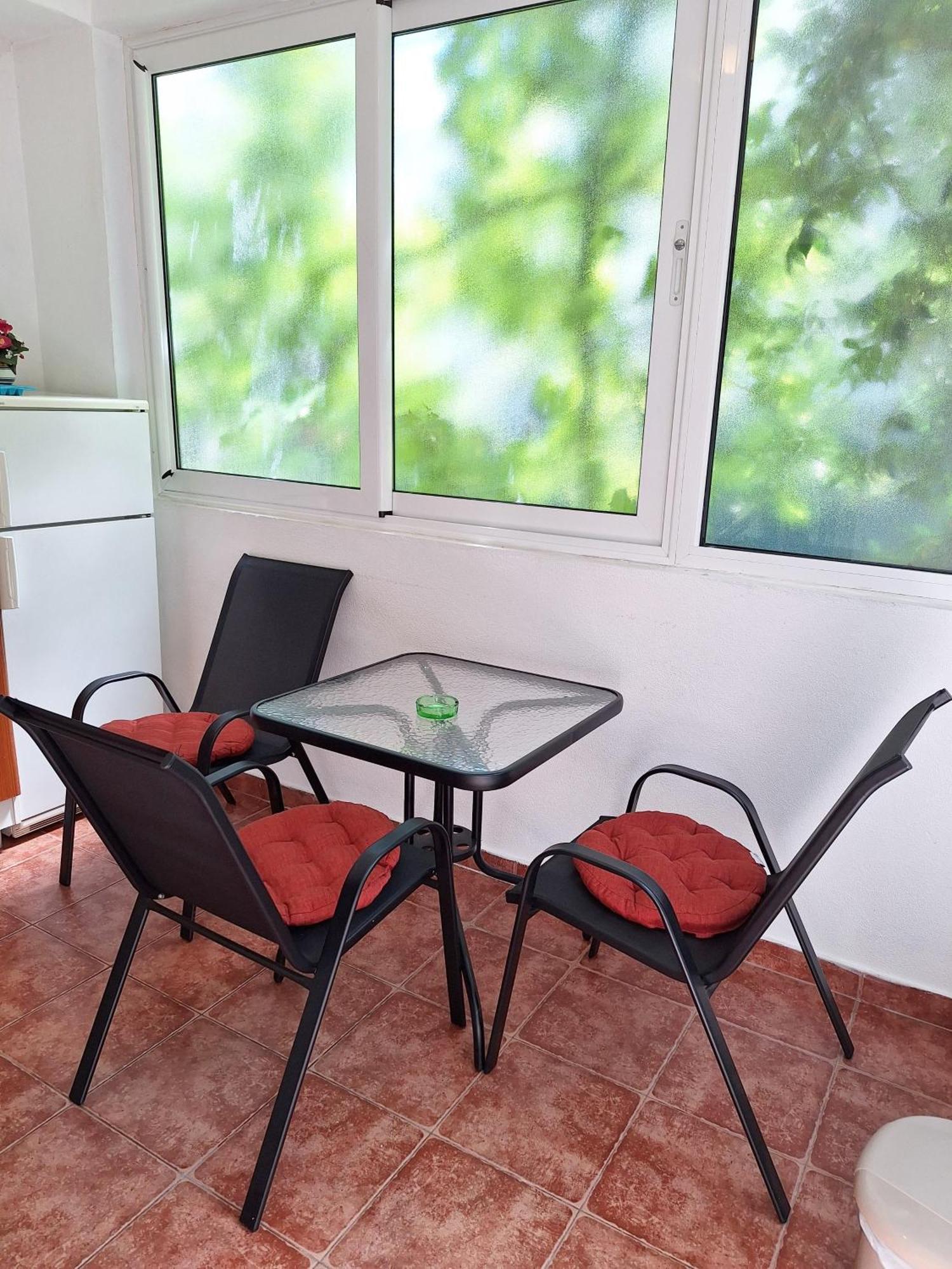Apartmani Hortenzija บุดวา ภายนอก รูปภาพ