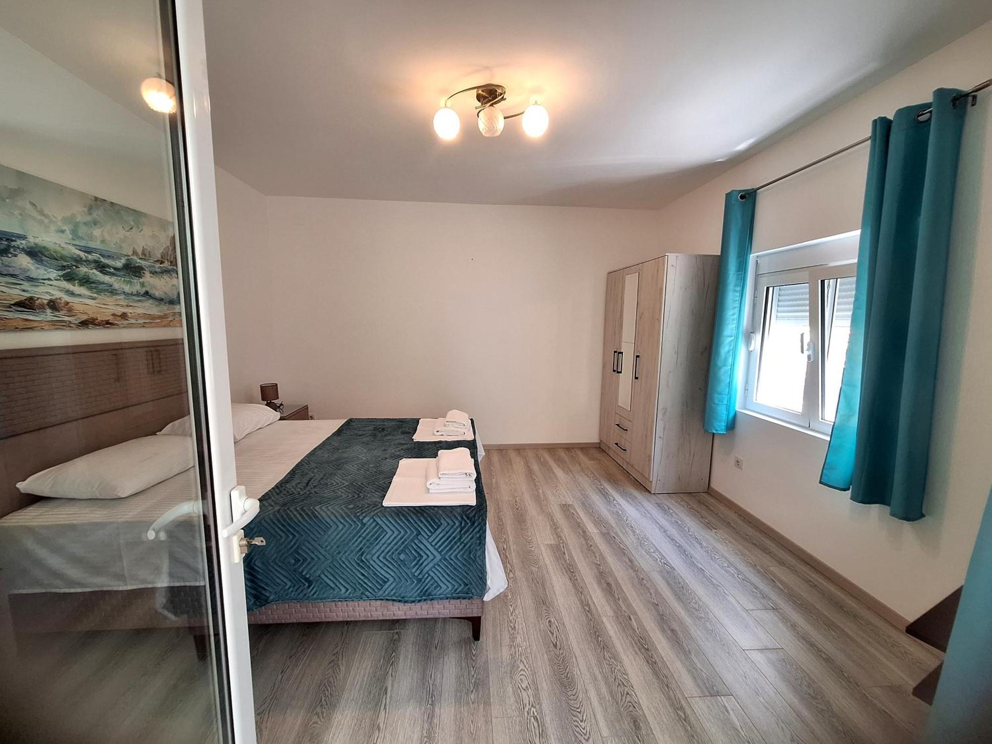 Apartmani Hortenzija บุดวา ภายนอก รูปภาพ