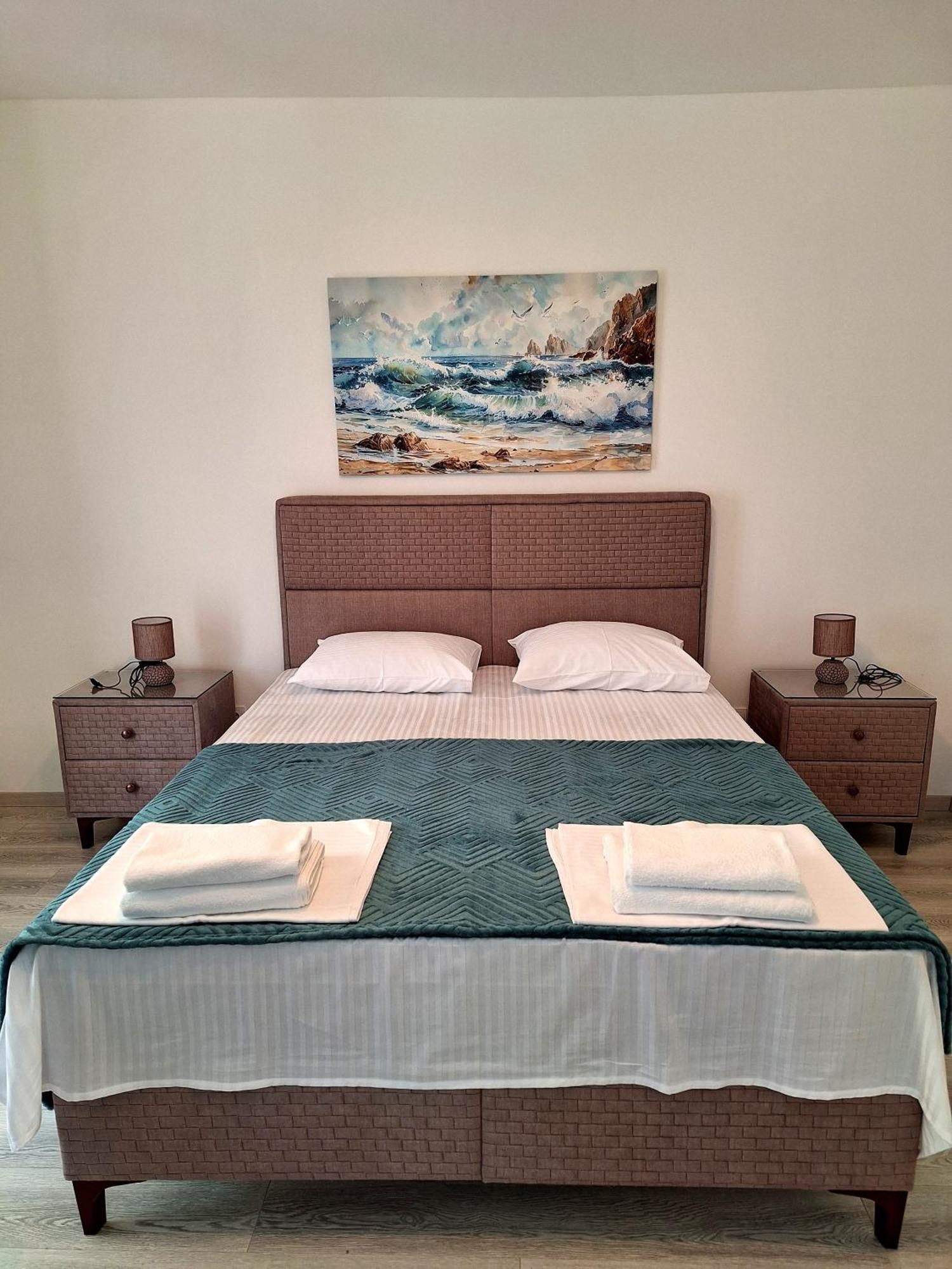 Apartmani Hortenzija บุดวา ห้อง รูปภาพ